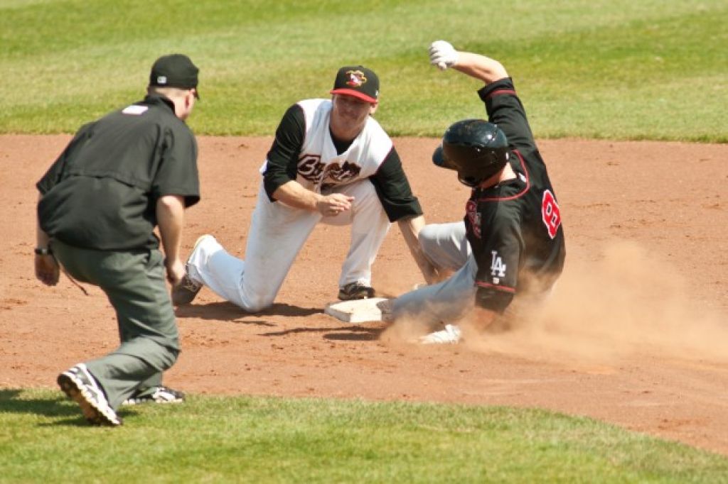 Great Lakes Loons Vs Quad City River Bandits